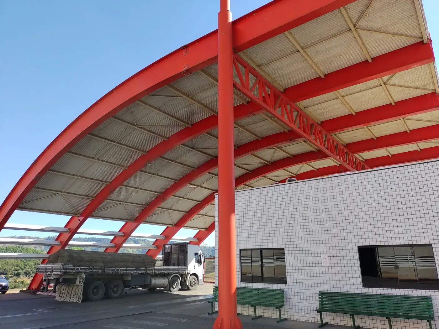 Estrutura metálica de cobertura